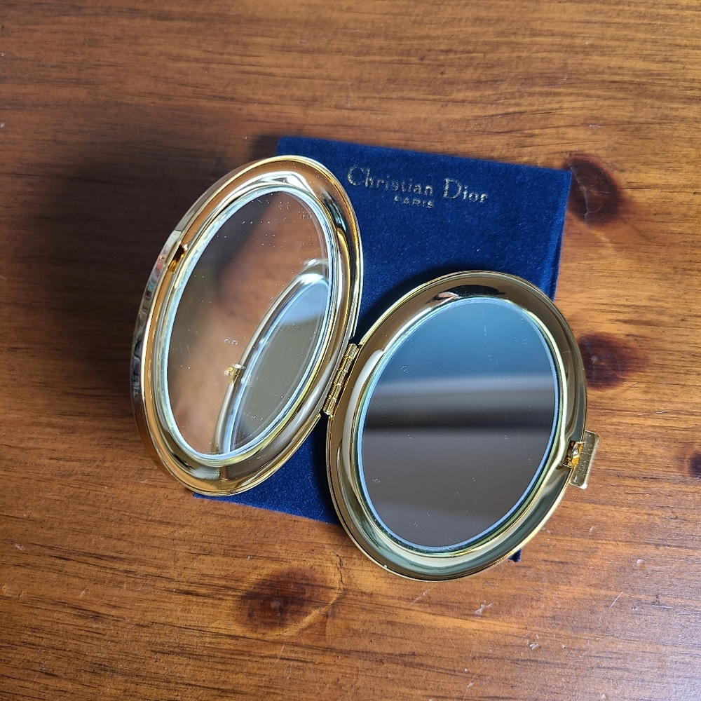 Dior Vintage Gold Compact Mirror With Dustbag Makeup Mirror - Picture 7 of 12